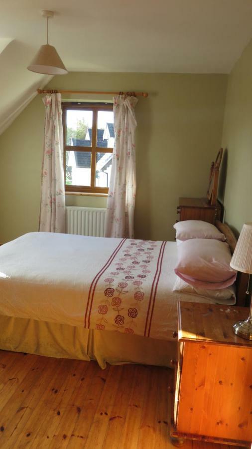 Heatherhill Farm Cottage In Letterfrack Beside Connemara National Park Extérieur photo